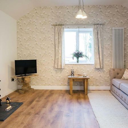 Thrush Nest Cottages - Wren Cottage Sleeps 4, 2 Bedrooms & Stable Cottage Sleeps 2, 1 Bedroom Йорк Екстер'єр фото